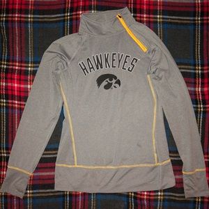 Iowa Hawkeyes light sweatshirt